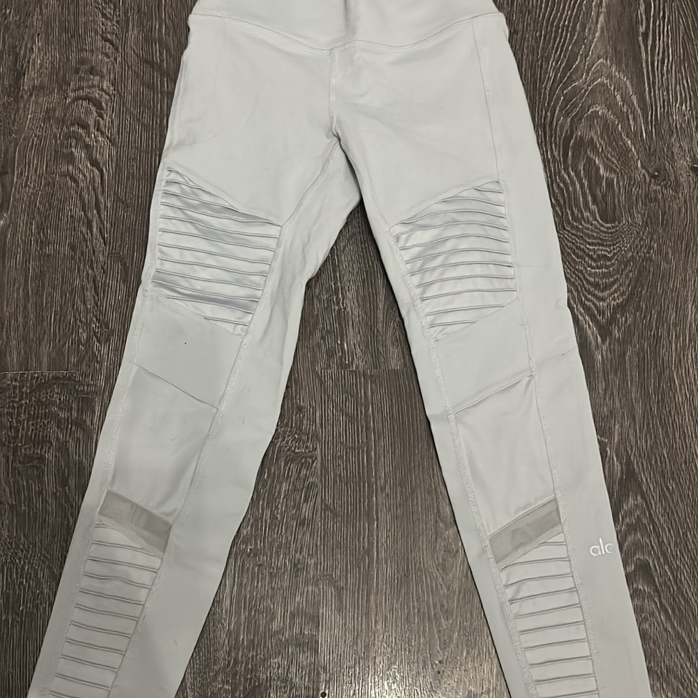 ALO Light Gray Moto Leggings